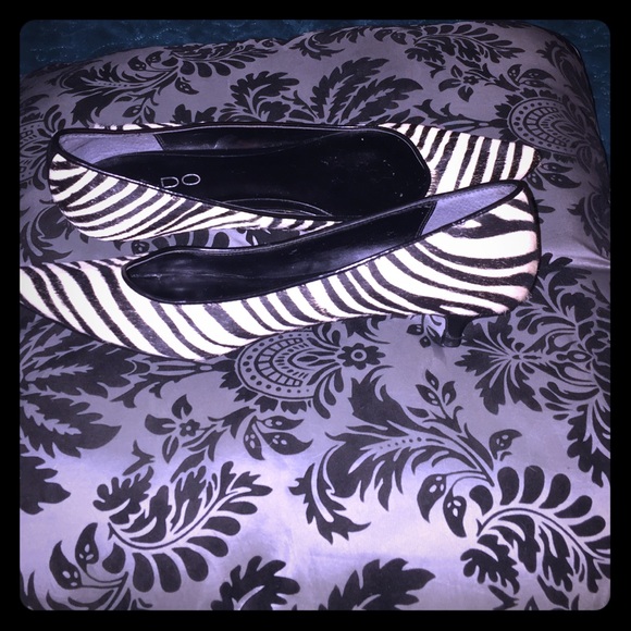 COPY - ALDO zebra prints flats with small heel. 1… - Picture 1 of 3